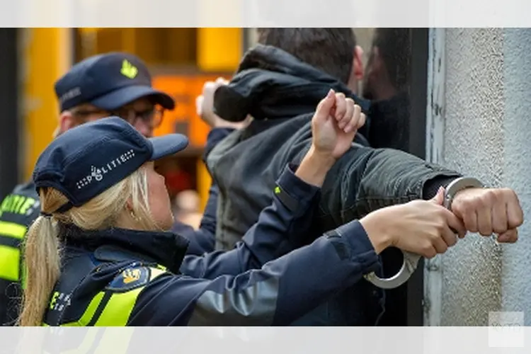 Drugsdealers in het centrum van Helmond aangehouden