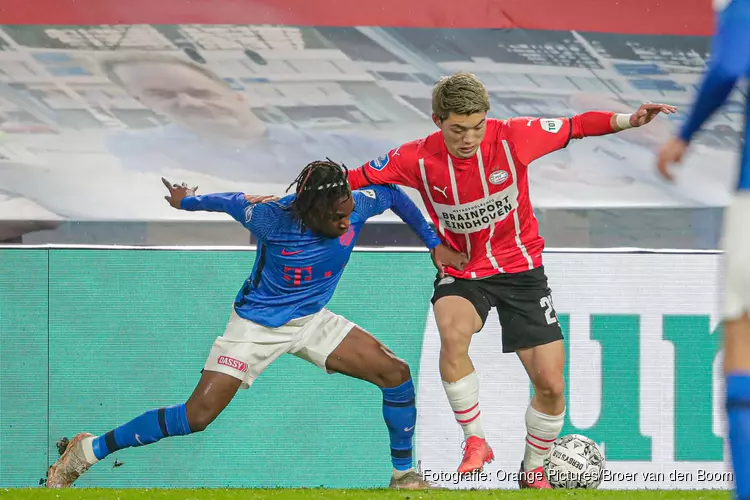 PSV ondanks vroege achterstand simpel langs FC Utrecht