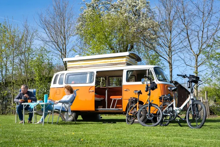 De ideale elektrische vouwfiets voor camperaars